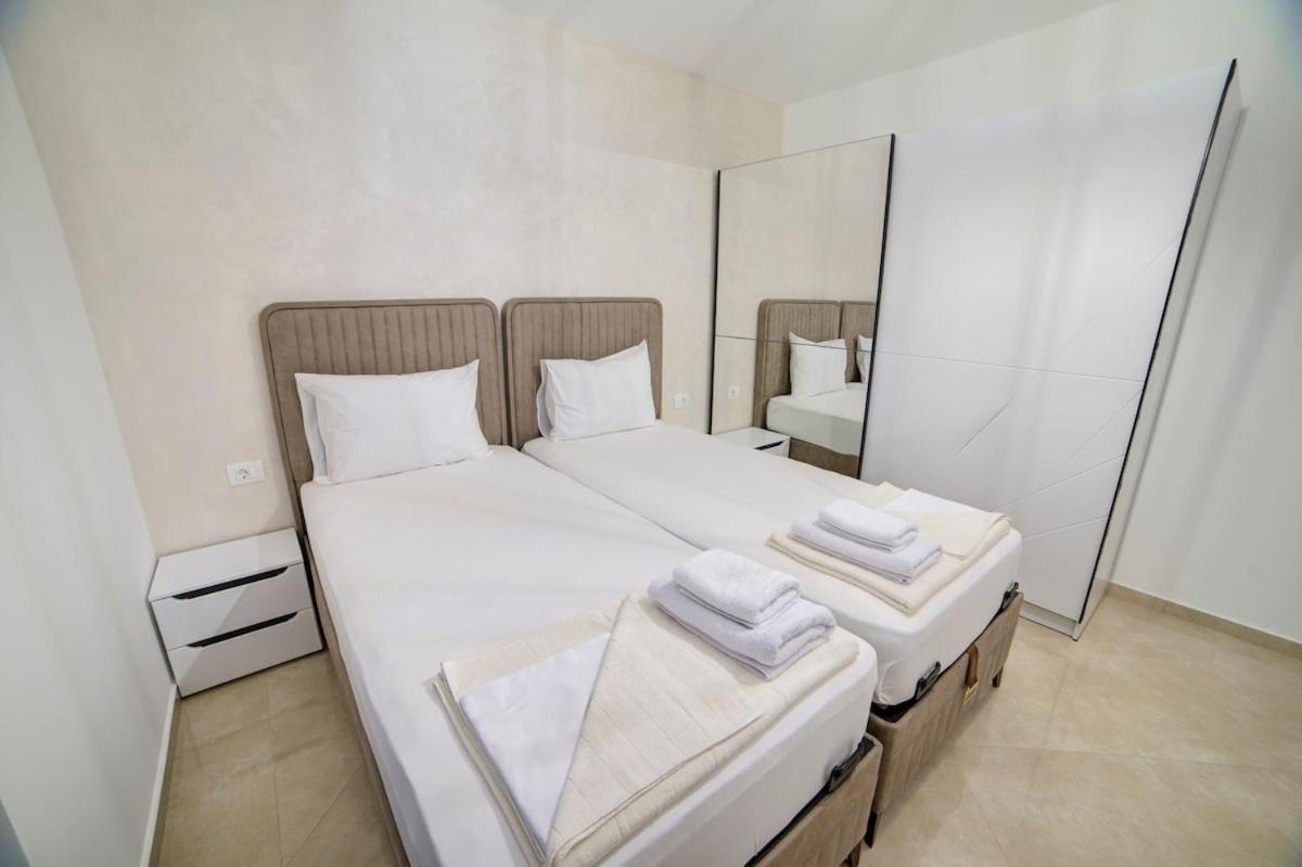 Jelena With Private Pool - Lapcici * Budva