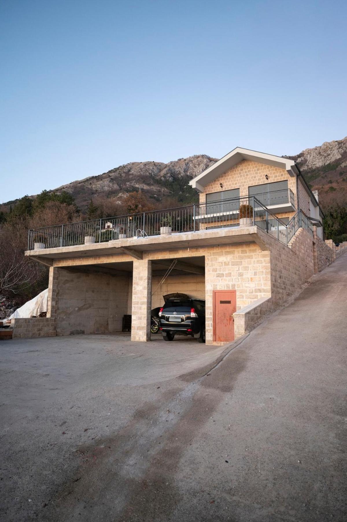 Villa Jelena With Private Pool - Lapcici